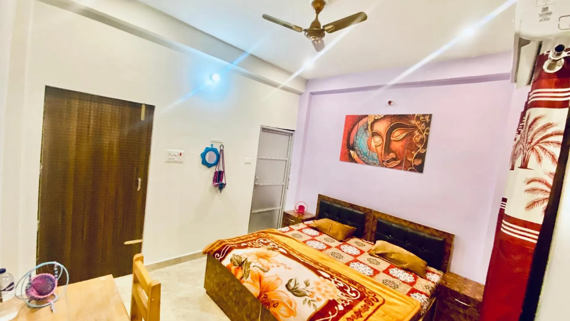 Govind Bhila Paying Guest House Varanasi